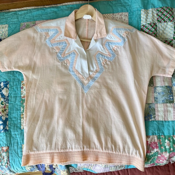 Vintage pink collared top - Picture 9 of 10